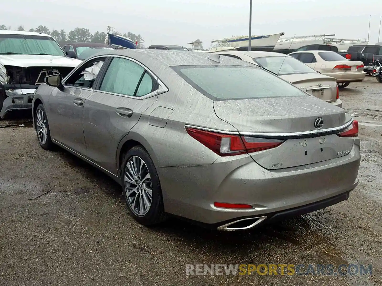 3 Photograph of a damaged car 58ABZ1B11KU013379 LEXUS ES350 2019