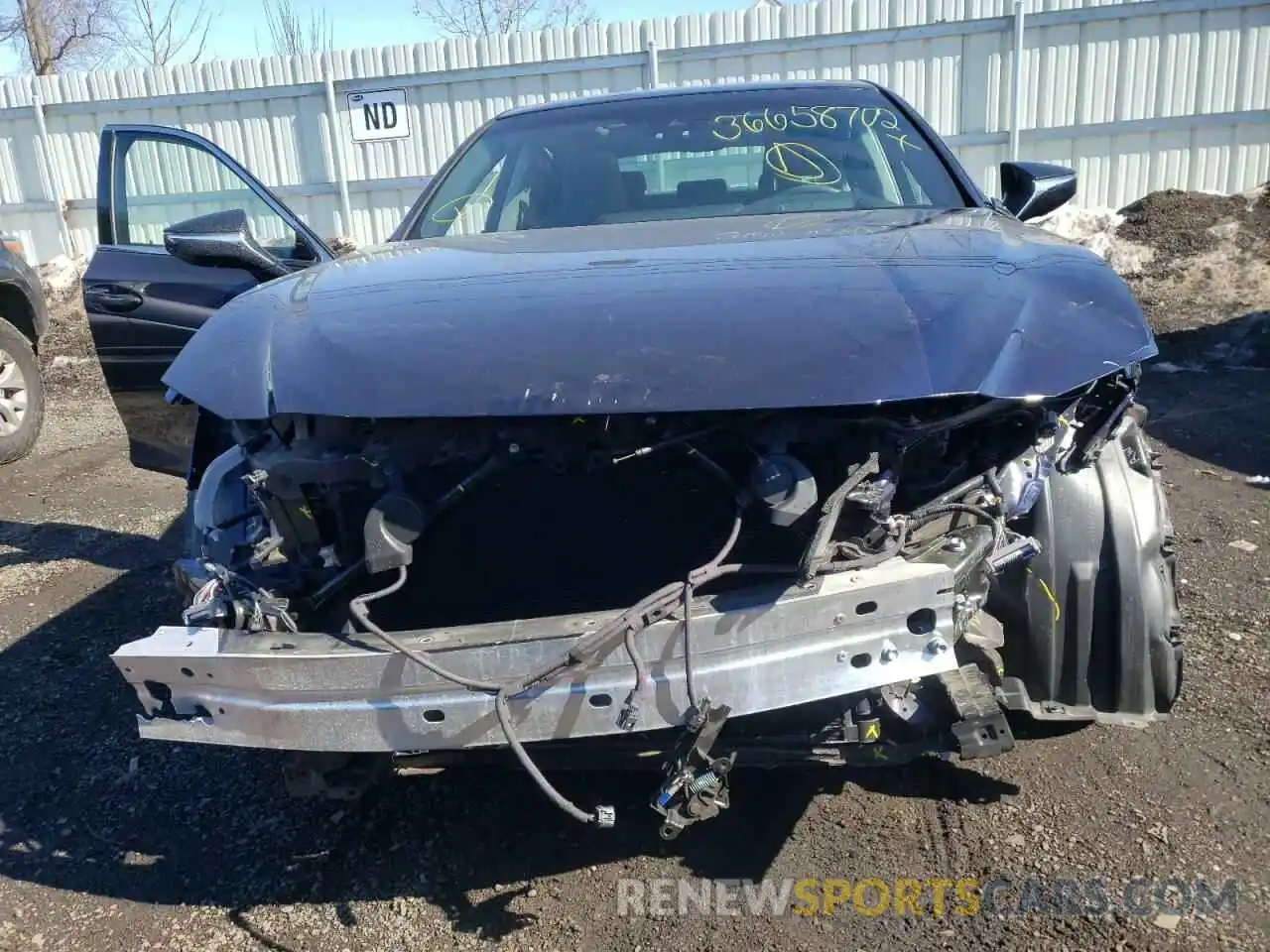 9 Photograph of a damaged car 58ABZ1B11KU015777 LEXUS ES350 2019