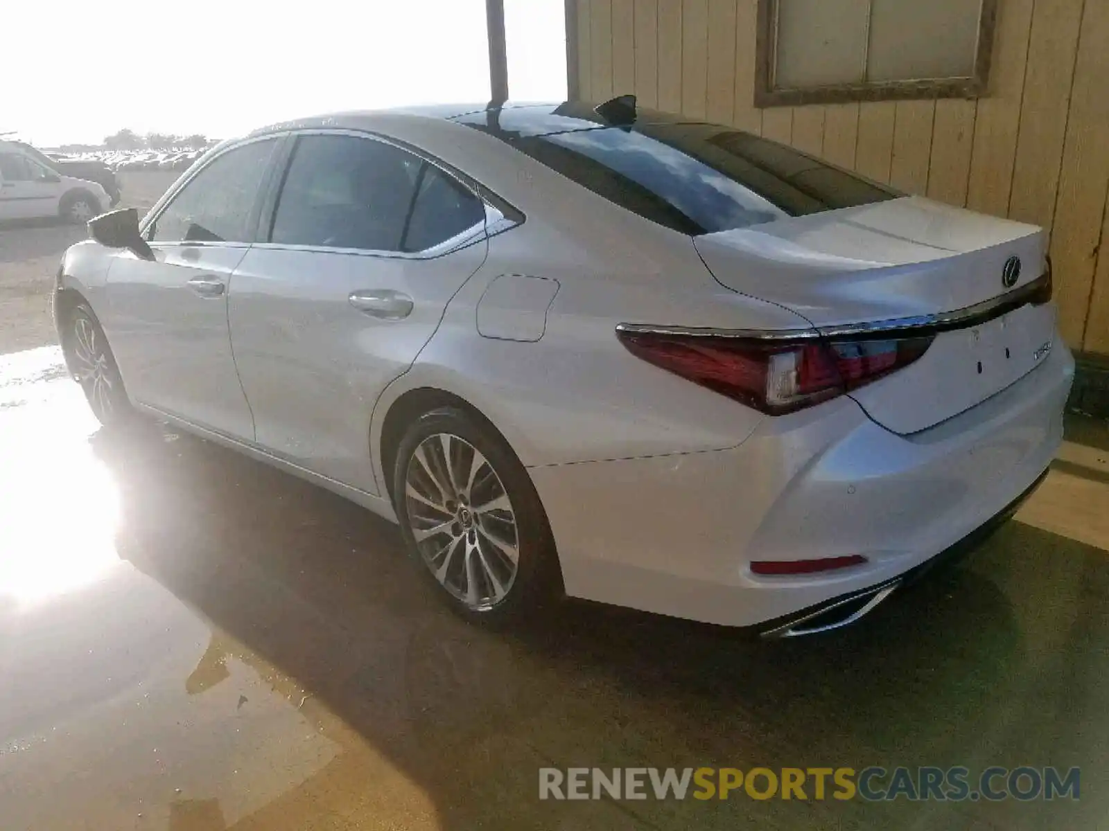 3 Photograph of a damaged car 58ABZ1B11KU019036 LEXUS ES350 2019