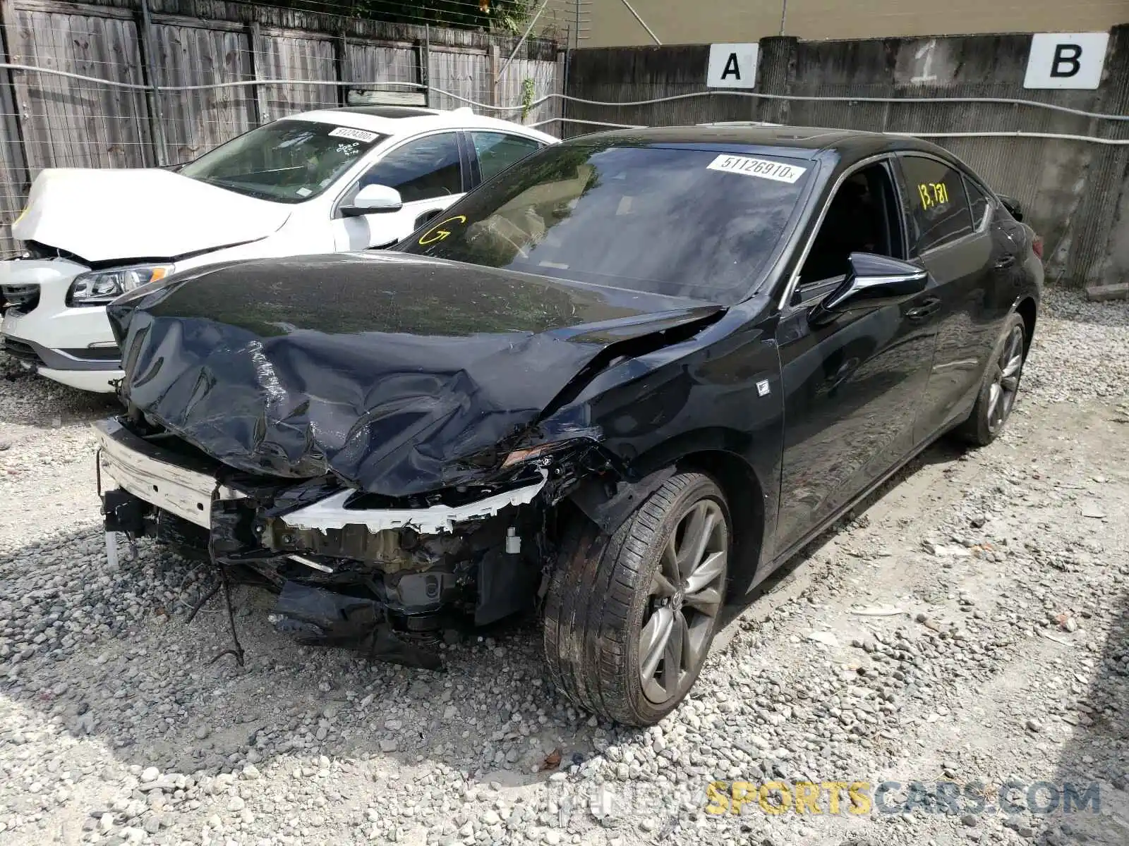 2 Photograph of a damaged car 58ABZ1B11KU020428 LEXUS ES350 2019