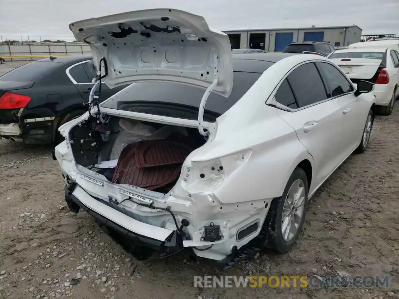 4 Фотография поврежденного автомобиля 58ABZ1B11KU020803 LEXUS ES350 2019