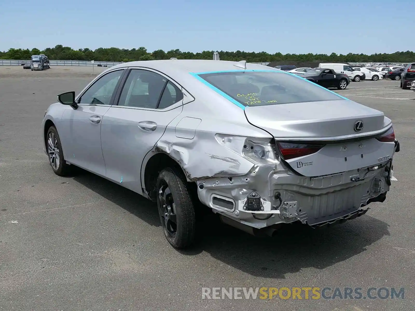 3 Photograph of a damaged car 58ABZ1B11KU022146 LEXUS ES350 2019