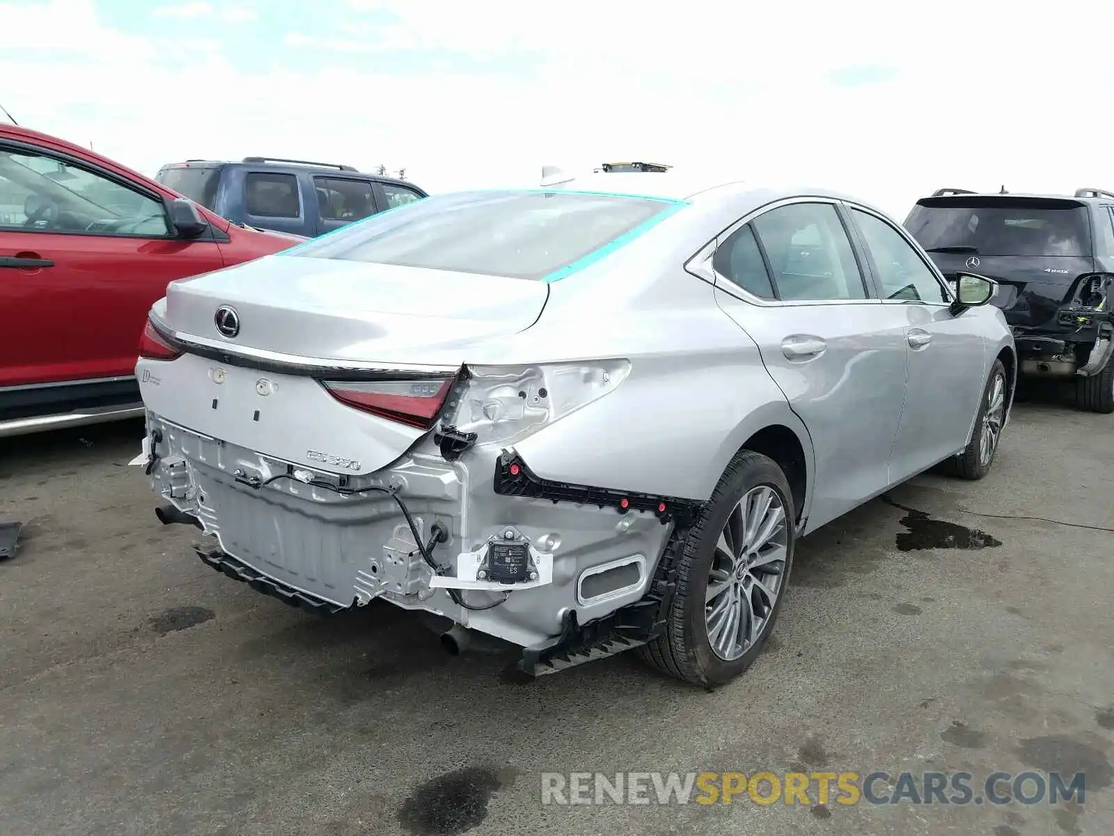 4 Фотография поврежденного автомобиля 58ABZ1B11KU022146 LEXUS ES350 2019