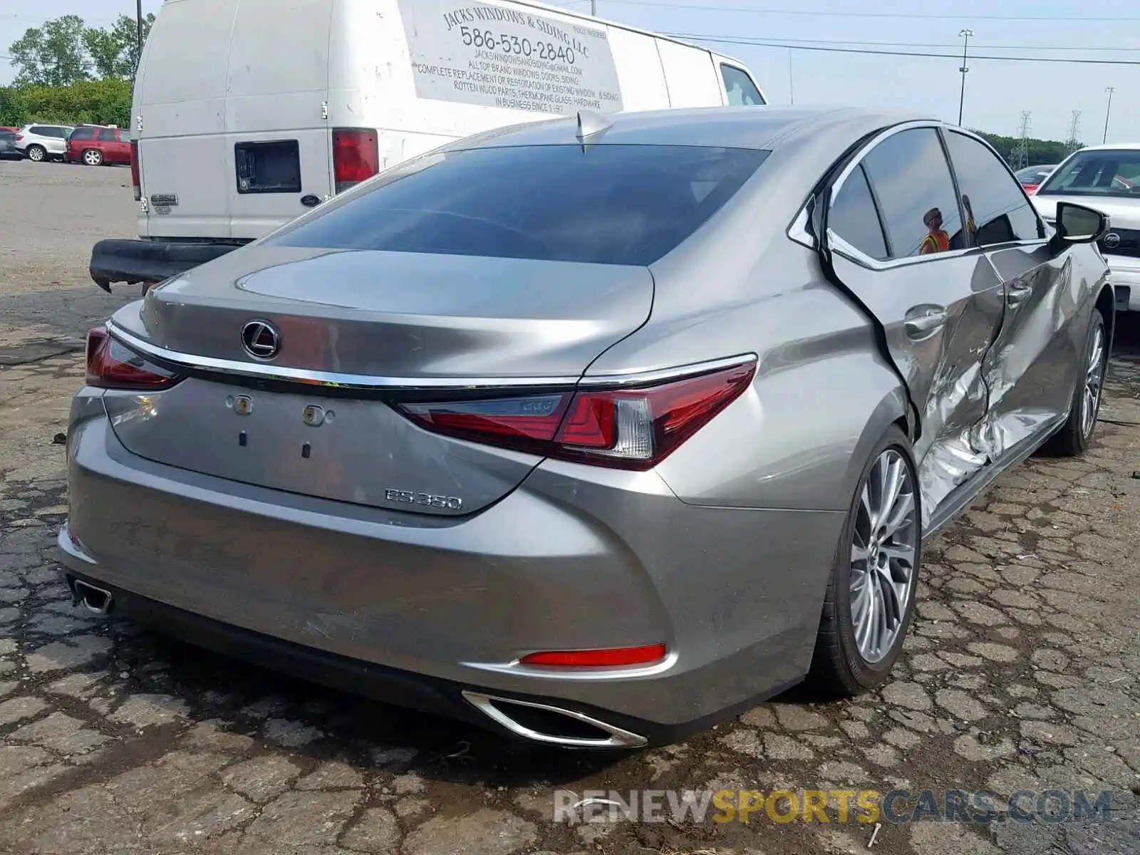 4 Photograph of a damaged car 58ABZ1B11KU023720 LEXUS ES350 2019