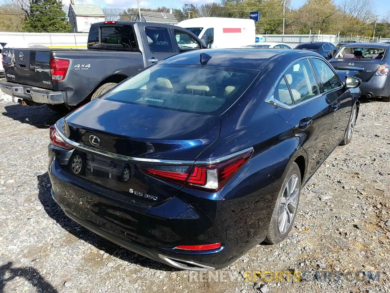 4 Photograph of a damaged car 58ABZ1B11KU030795 LEXUS ES350 2019