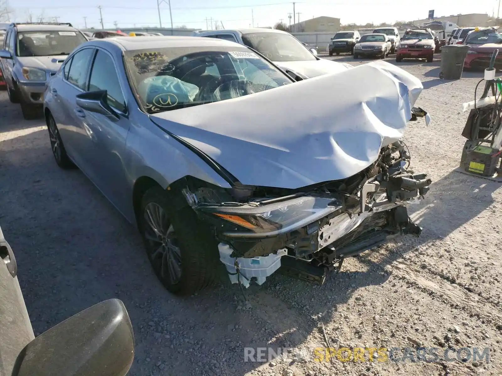 1 Photograph of a damaged car 58ABZ1B11KU037536 LEXUS ES350 2019