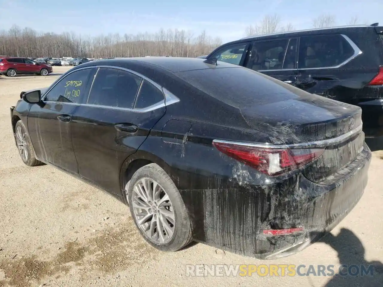 3 Photograph of a damaged car 58ABZ1B11KU037830 LEXUS ES350 2019