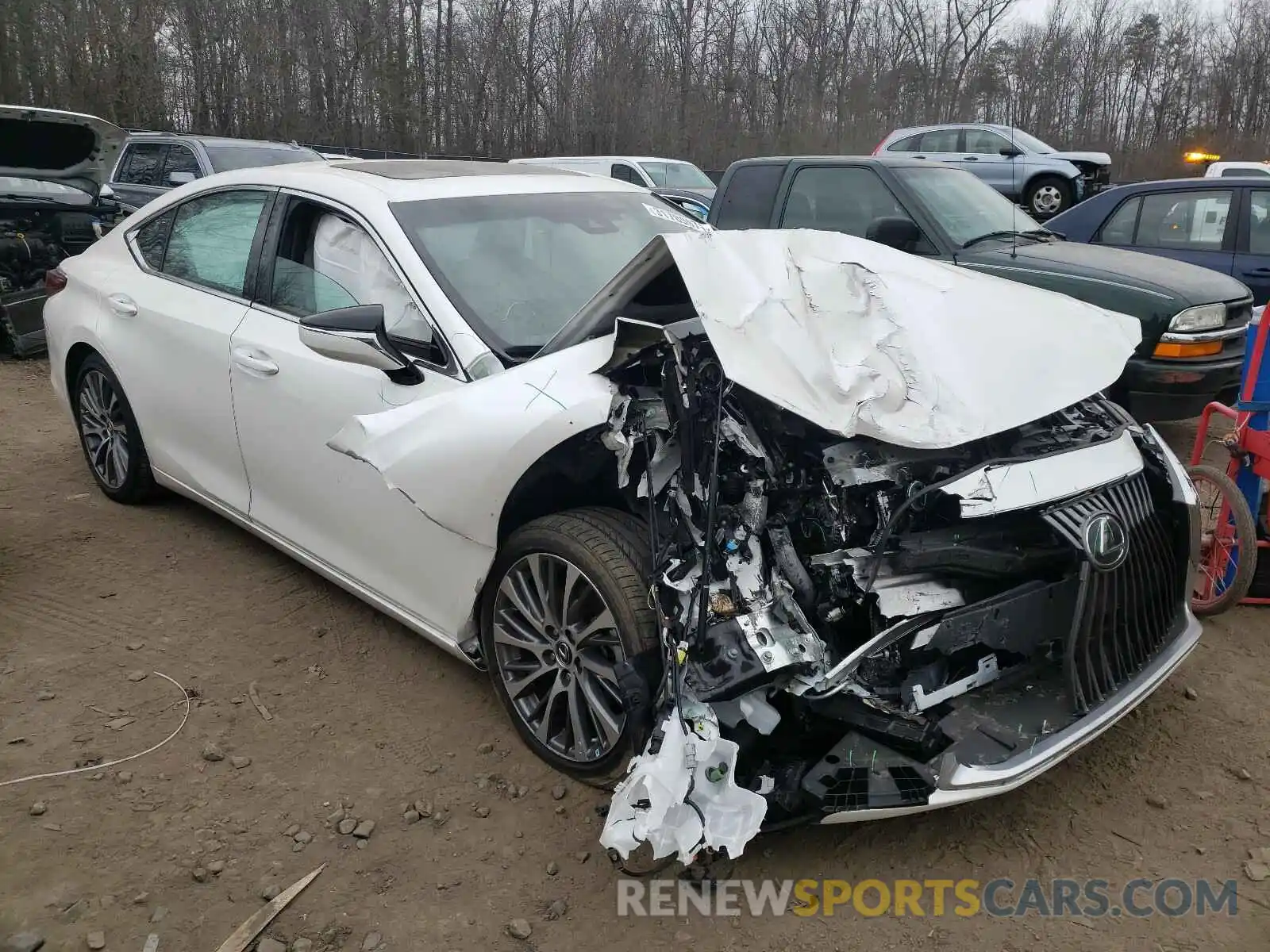 1 Photograph of a damaged car 58ABZ1B11KU044065 LEXUS ES350 2019