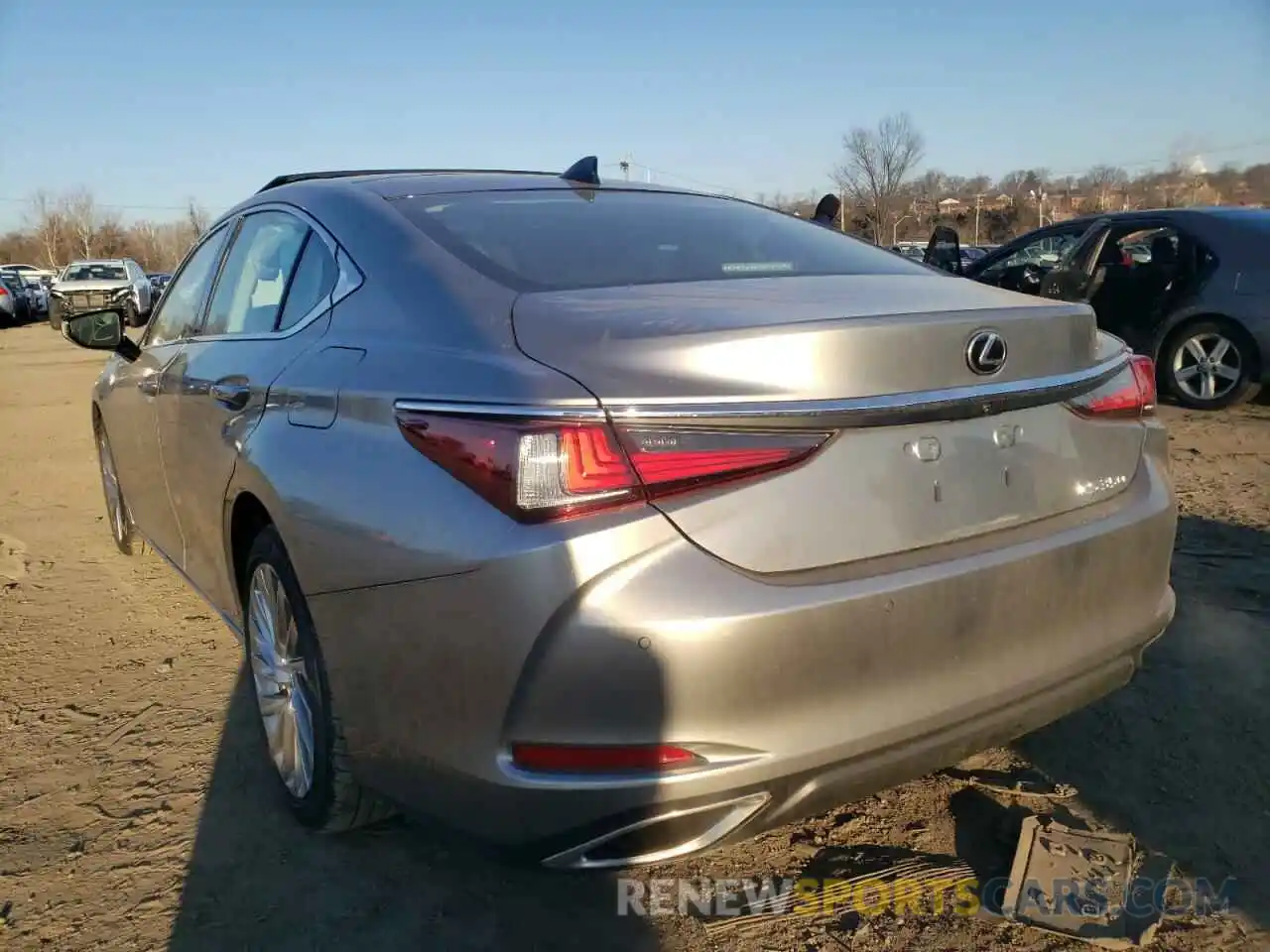 3 Photograph of a damaged car 58ABZ1B11KU044809 LEXUS ES350 2019