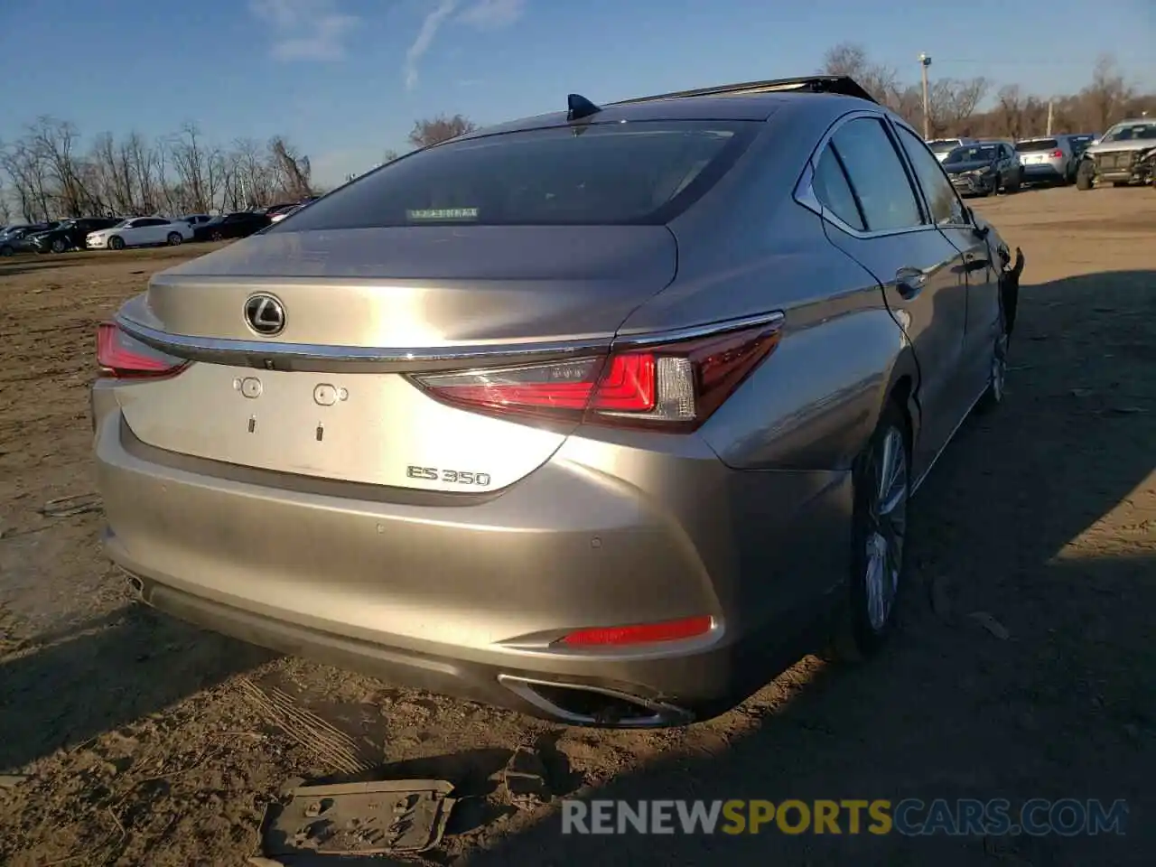 4 Photograph of a damaged car 58ABZ1B11KU044809 LEXUS ES350 2019