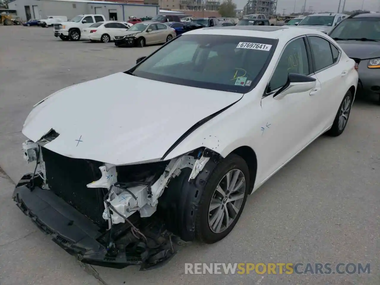 2 Photograph of a damaged car 58ABZ1B11KU044955 LEXUS ES350 2019