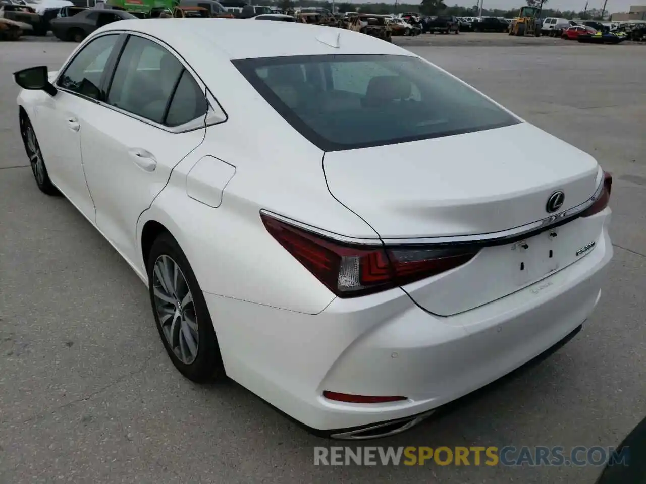 3 Фотография поврежденного автомобиля 58ABZ1B11KU044955 LEXUS ES350 2019