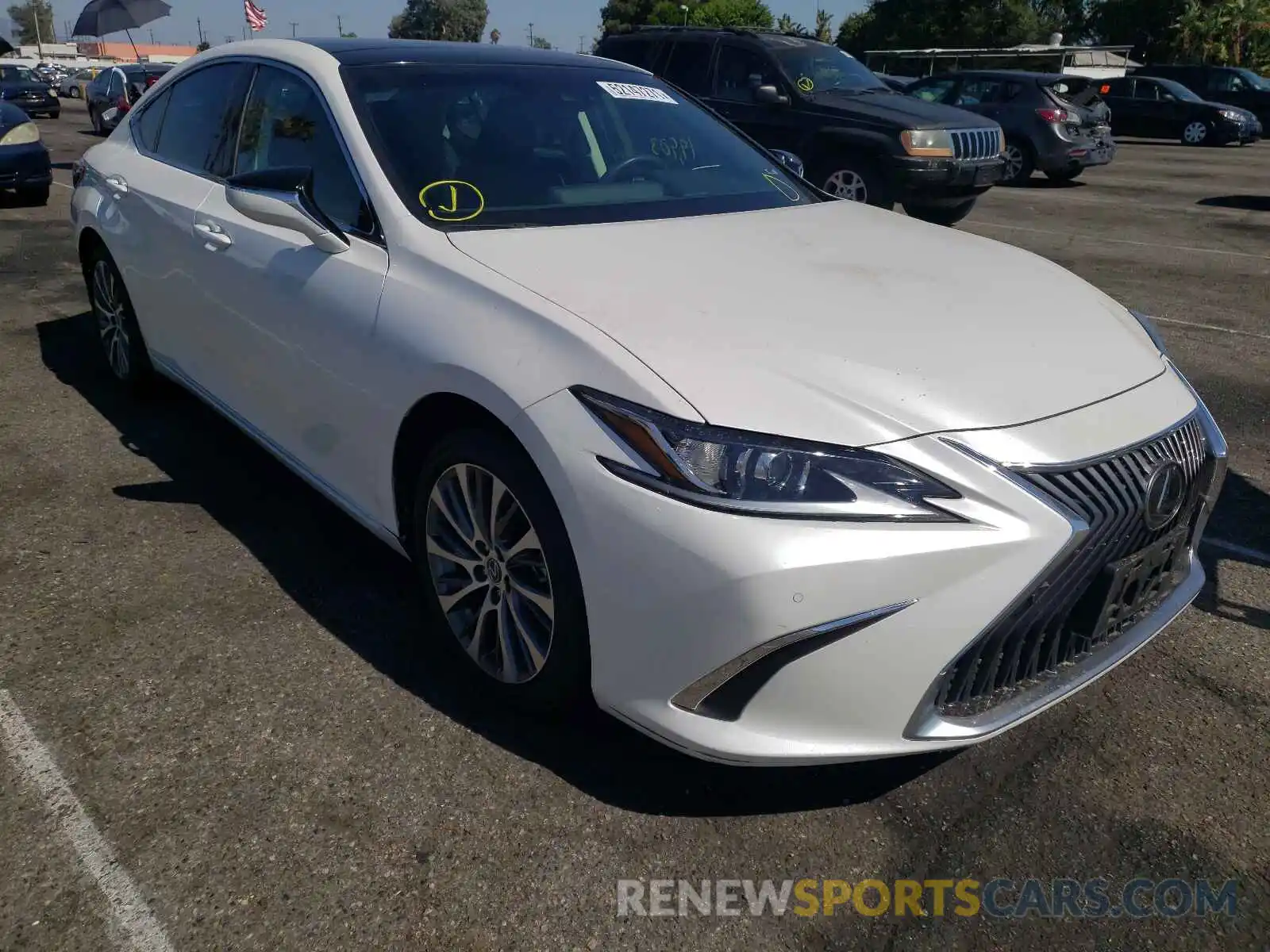 1 Photograph of a damaged car 58ABZ1B12KU002939 LEXUS ES350 2019