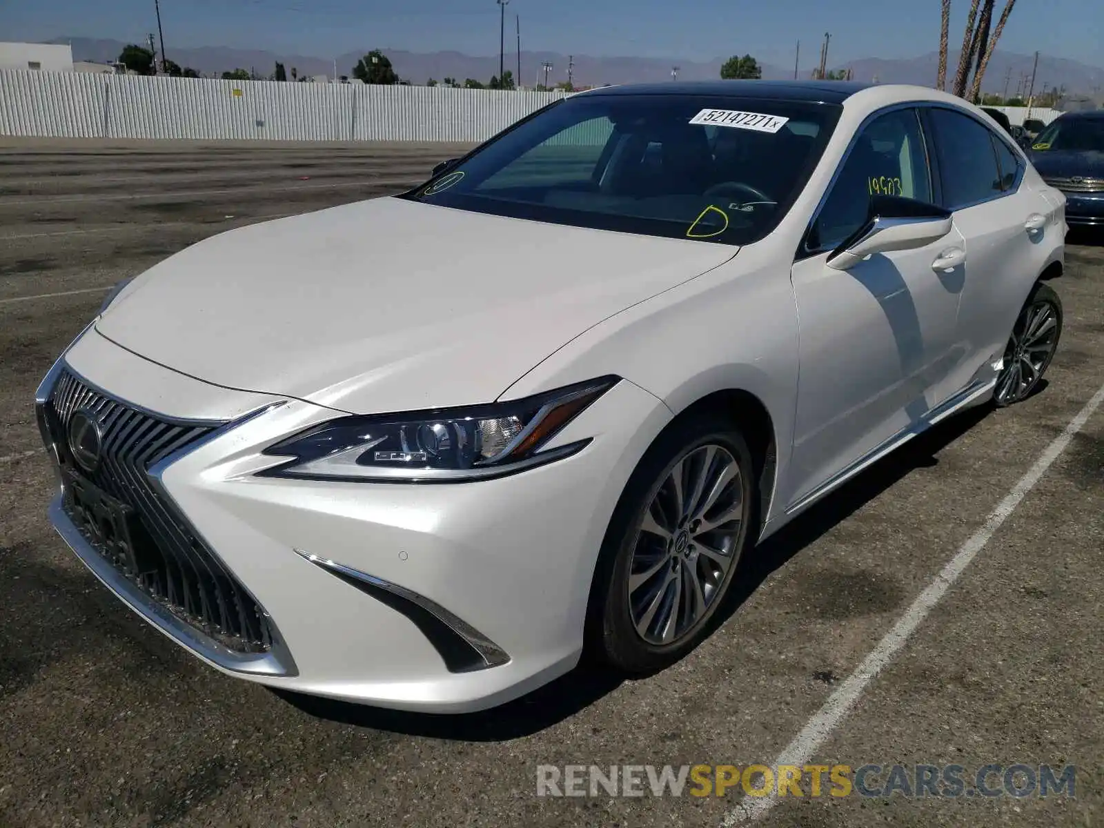 2 Photograph of a damaged car 58ABZ1B12KU002939 LEXUS ES350 2019