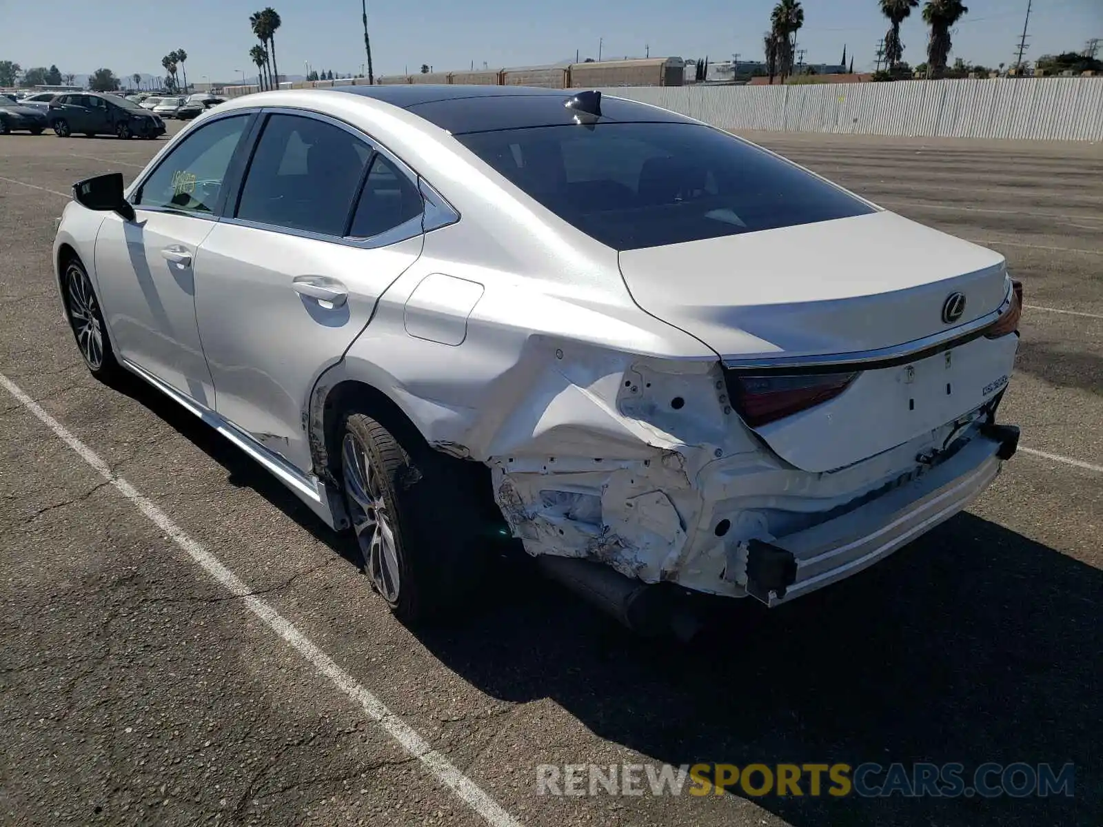 3 Photograph of a damaged car 58ABZ1B12KU002939 LEXUS ES350 2019