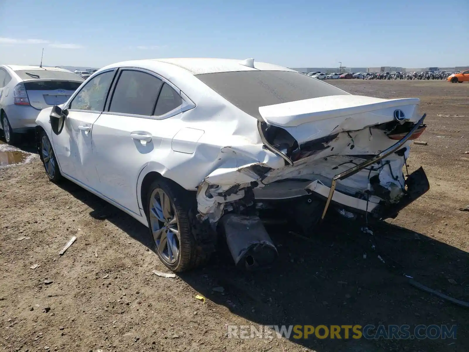 3 Photograph of a damaged car 58ABZ1B12KU003301 LEXUS ES350 2019