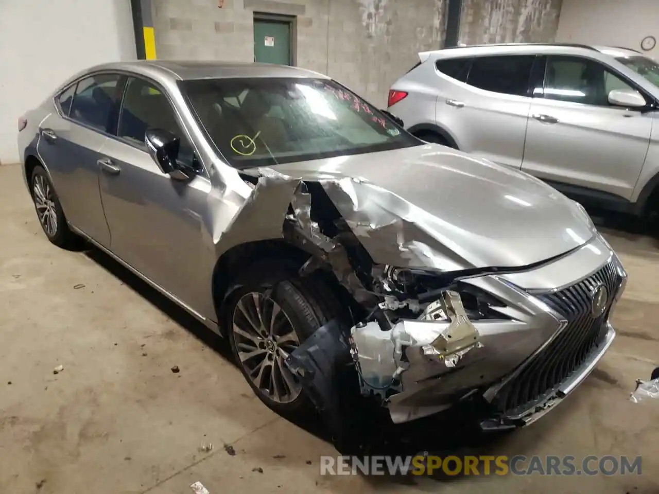 1 Photograph of a damaged car 58ABZ1B12KU004478 LEXUS ES350 2019