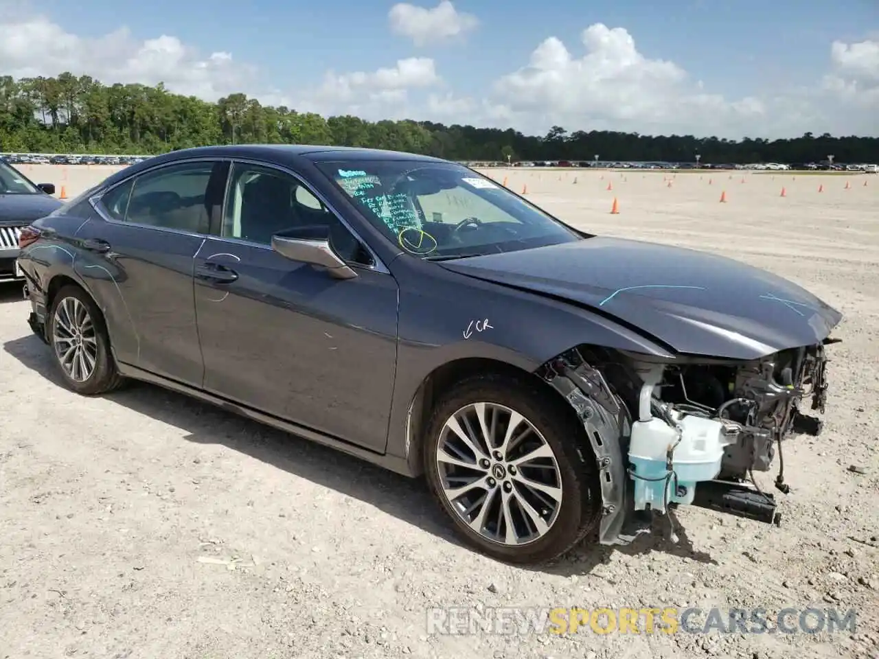 1 Photograph of a damaged car 58ABZ1B12KU005744 LEXUS ES350 2019