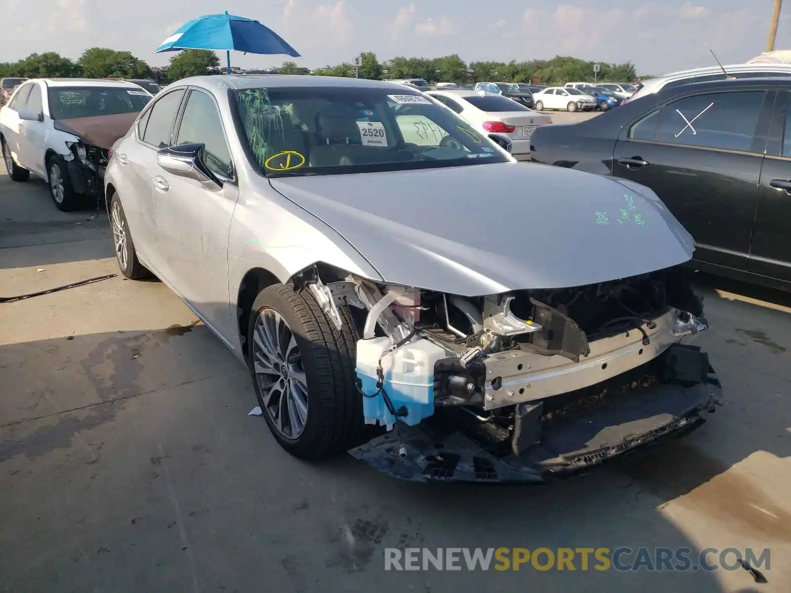 1 Photograph of a damaged car 58ABZ1B12KU010250 LEXUS ES350 2019