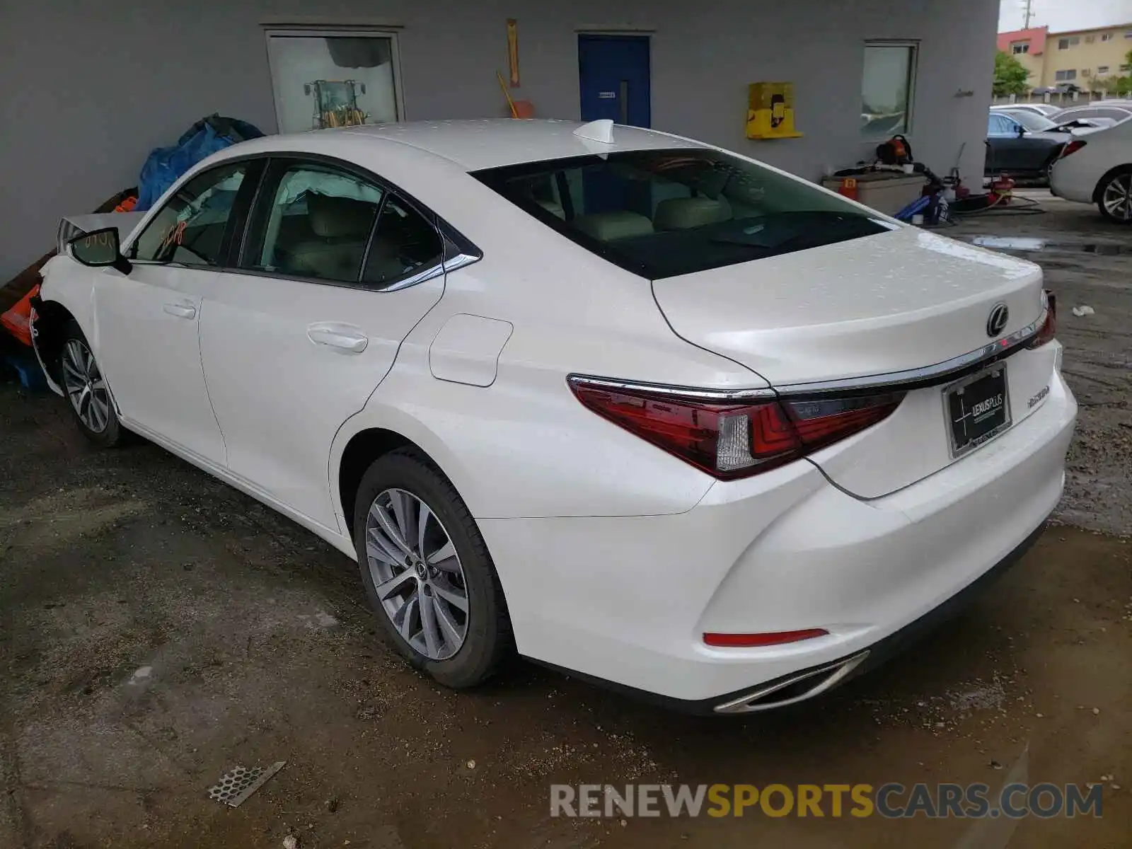 3 Photograph of a damaged car 58ABZ1B12KU012855 LEXUS ES350 2019