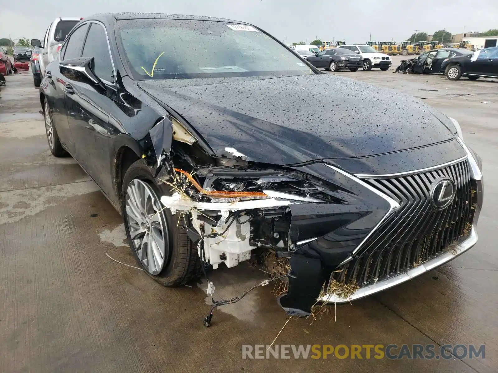 1 Photograph of a damaged car 58ABZ1B12KU017800 LEXUS ES350 2019