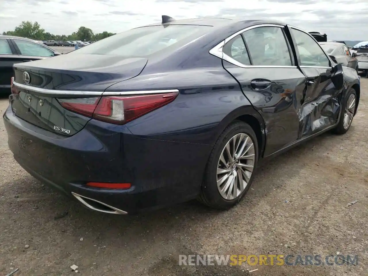 4 Photograph of a damaged car 58ABZ1B12KU019238 LEXUS ES350 2019