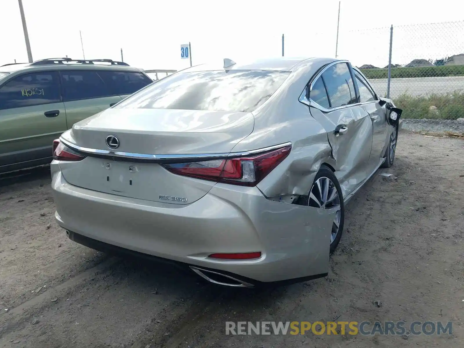 4 Photograph of a damaged car 58ABZ1B12KU019935 LEXUS ES350 2019