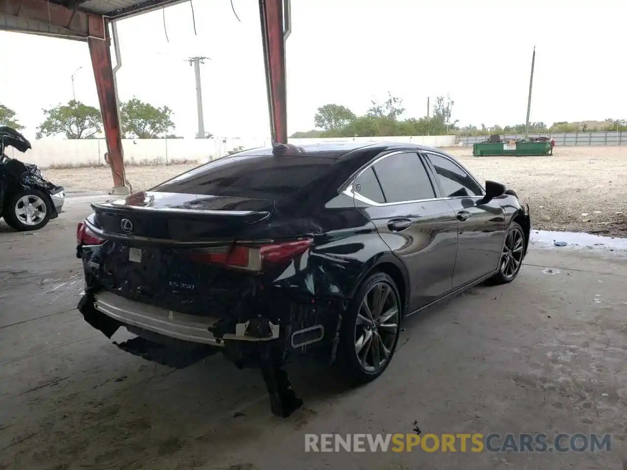 4 Photograph of a damaged car 58ABZ1B12KU023757 LEXUS ES350 2019