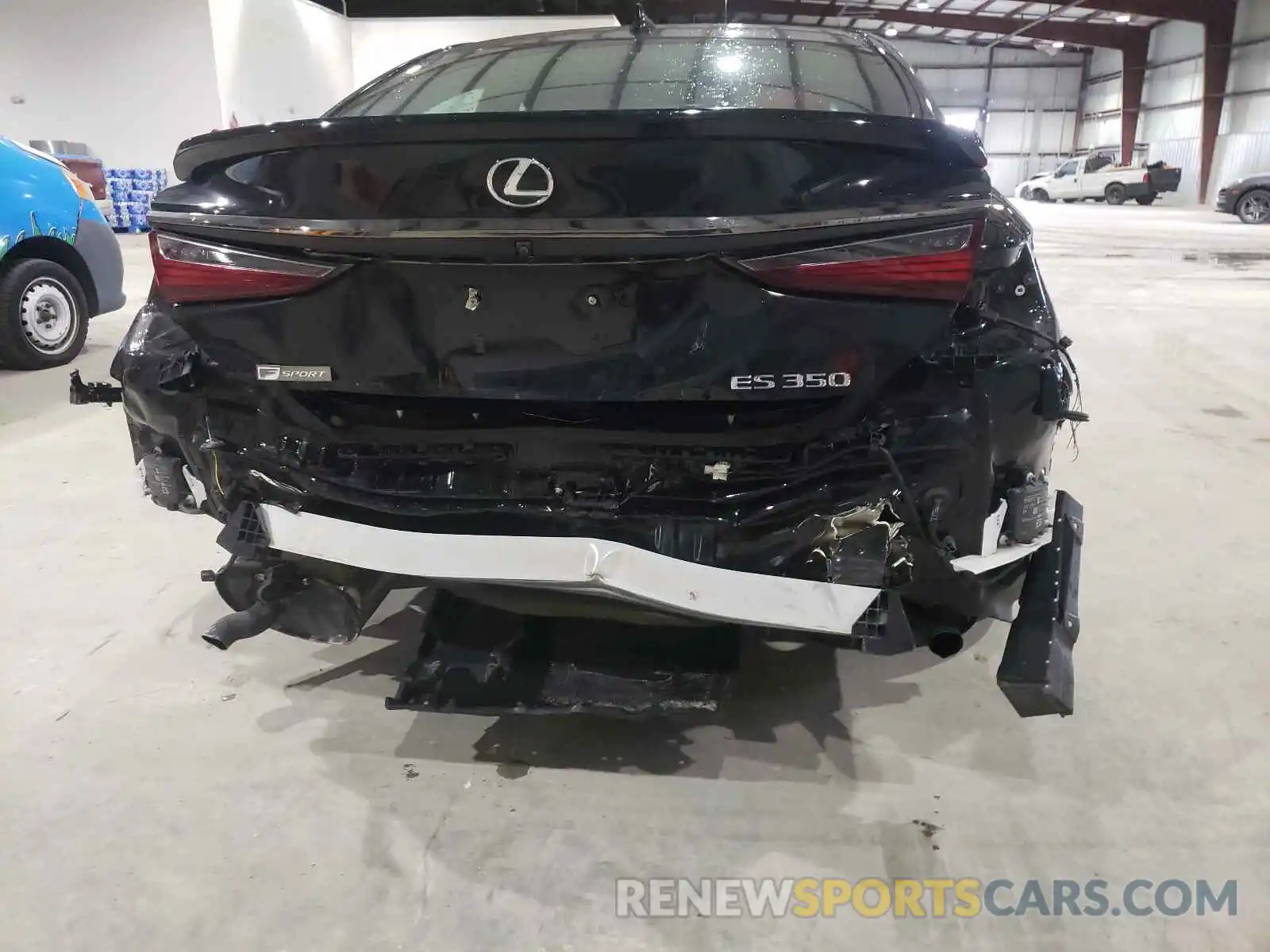 9 Photograph of a damaged car 58ABZ1B12KU026352 LEXUS ES350 2019