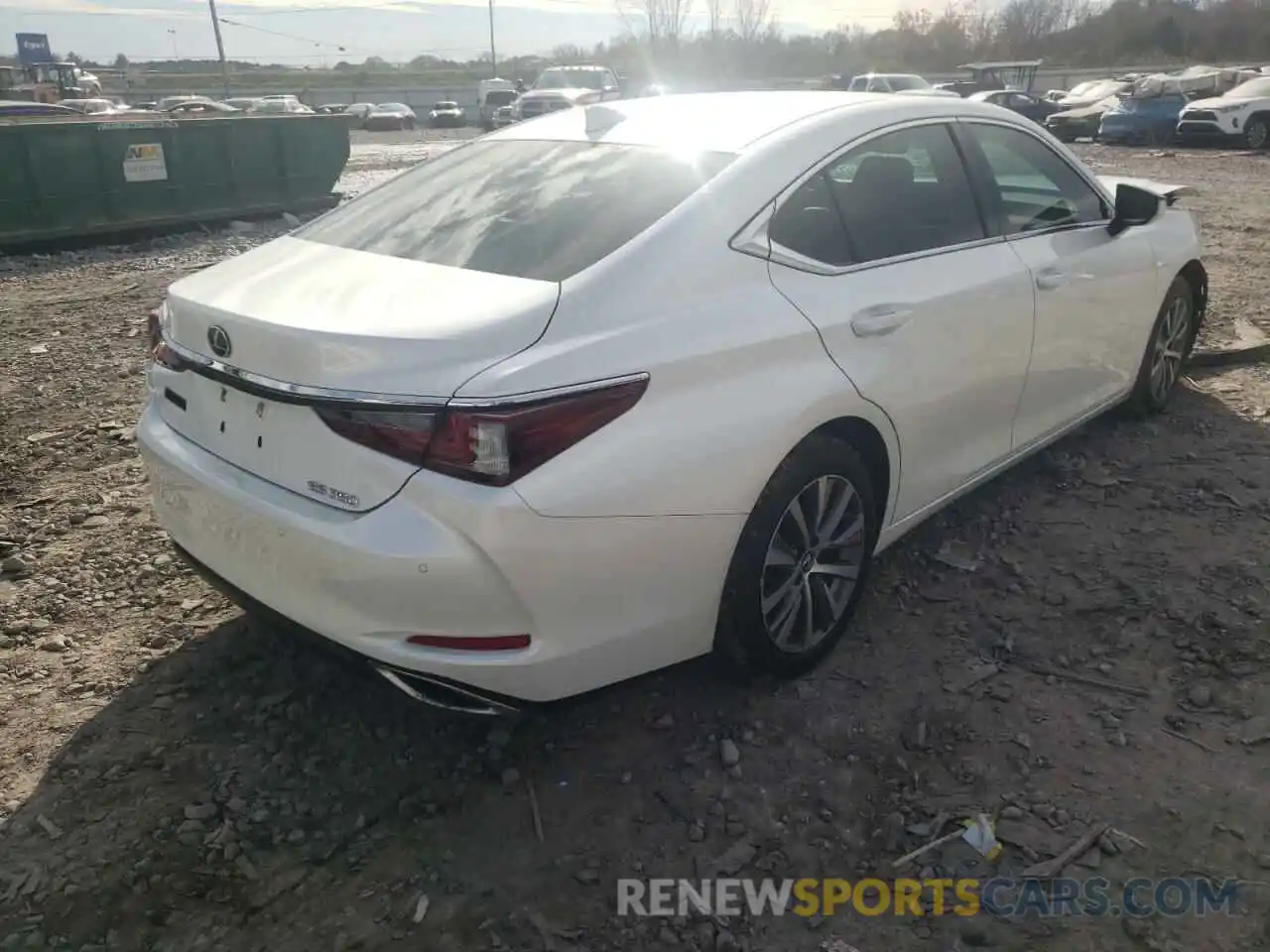 4 Photograph of a damaged car 58ABZ1B12KU027047 LEXUS ES350 2019