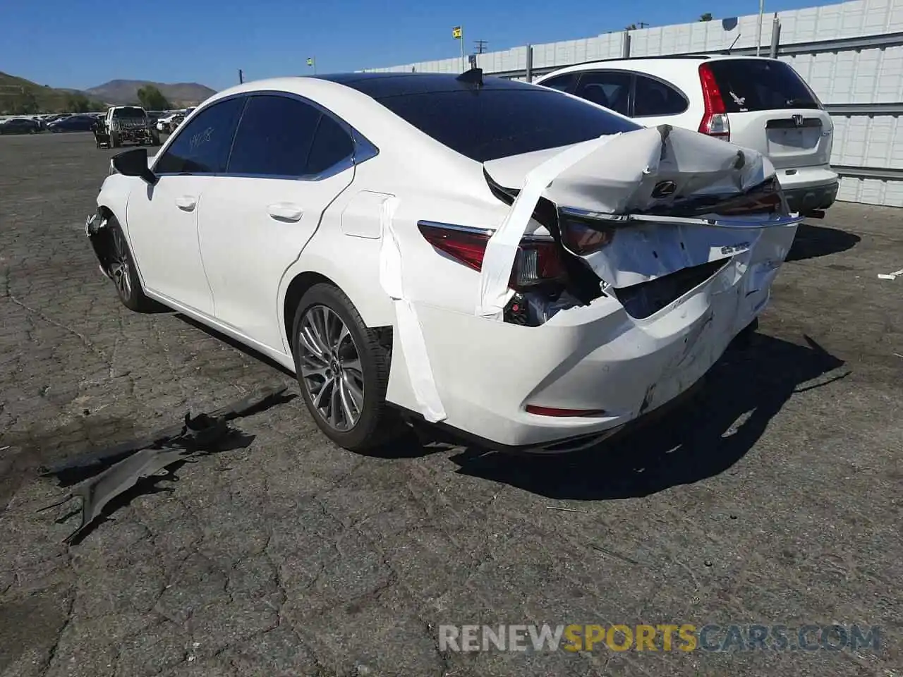 3 Photograph of a damaged car 58ABZ1B12KU028876 LEXUS ES350 2019