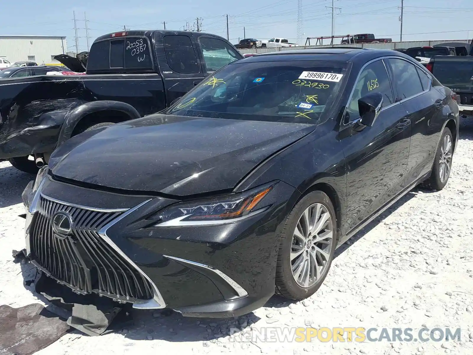 2 Photograph of a damaged car 58ABZ1B12KU032930 LEXUS ES350 2019