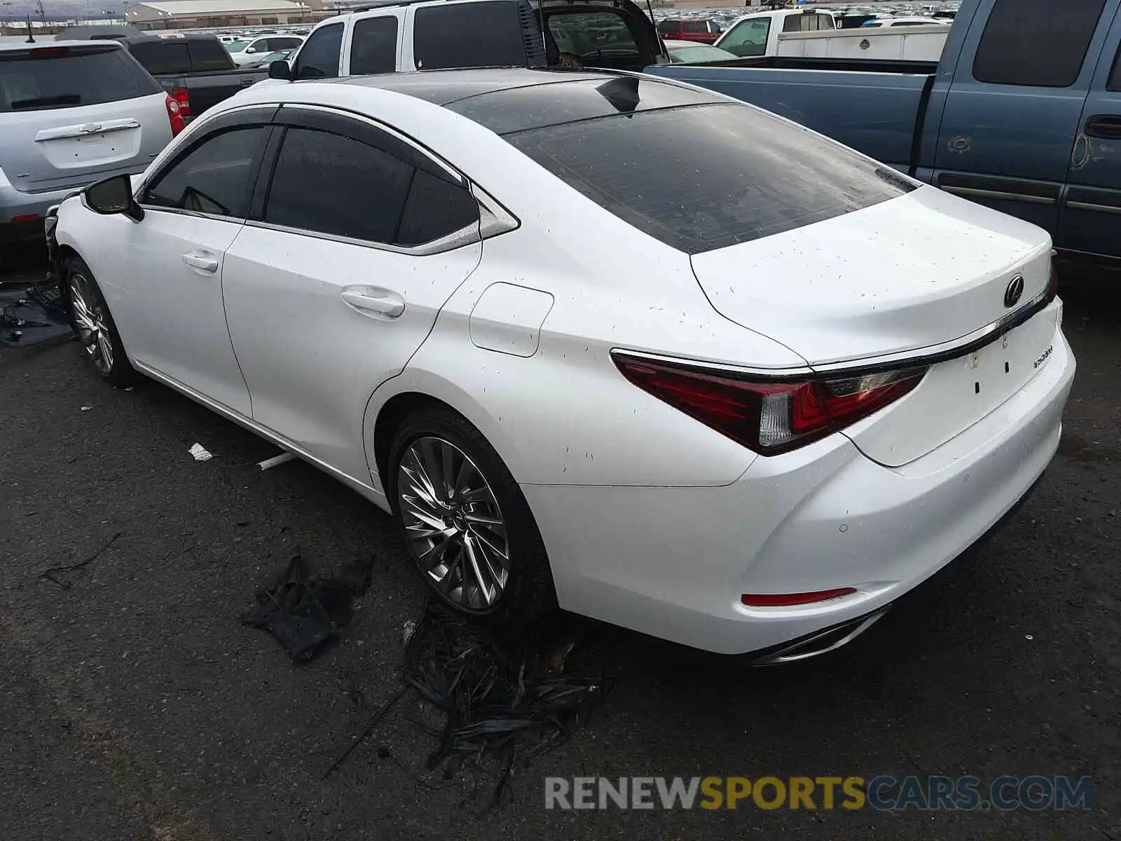 3 Photograph of a damaged car 58ABZ1B12KU043314 LEXUS ES350 2019