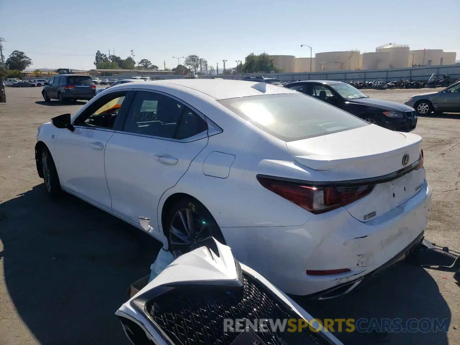 3 Photograph of a damaged car 58ABZ1B12KU049078 LEXUS ES350 2019