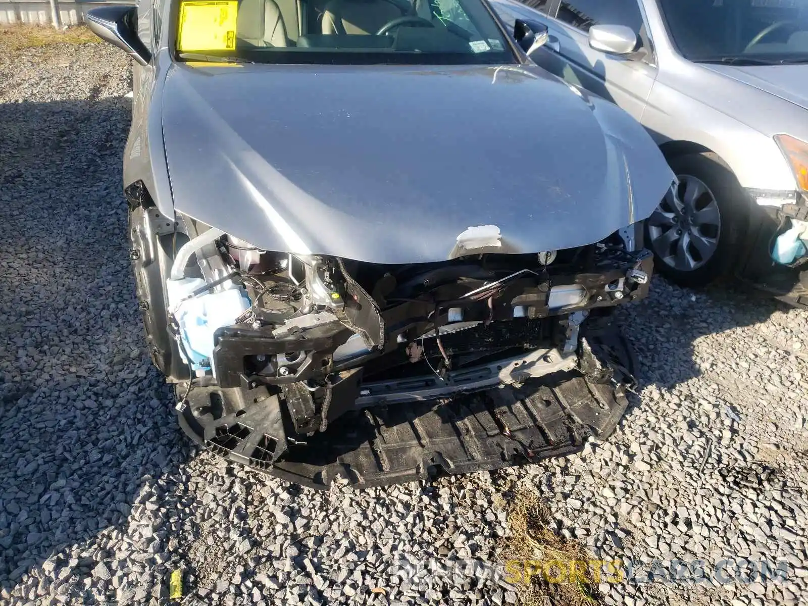 9 Photograph of a damaged car 58ABZ1B12KU049095 LEXUS ES350 2019