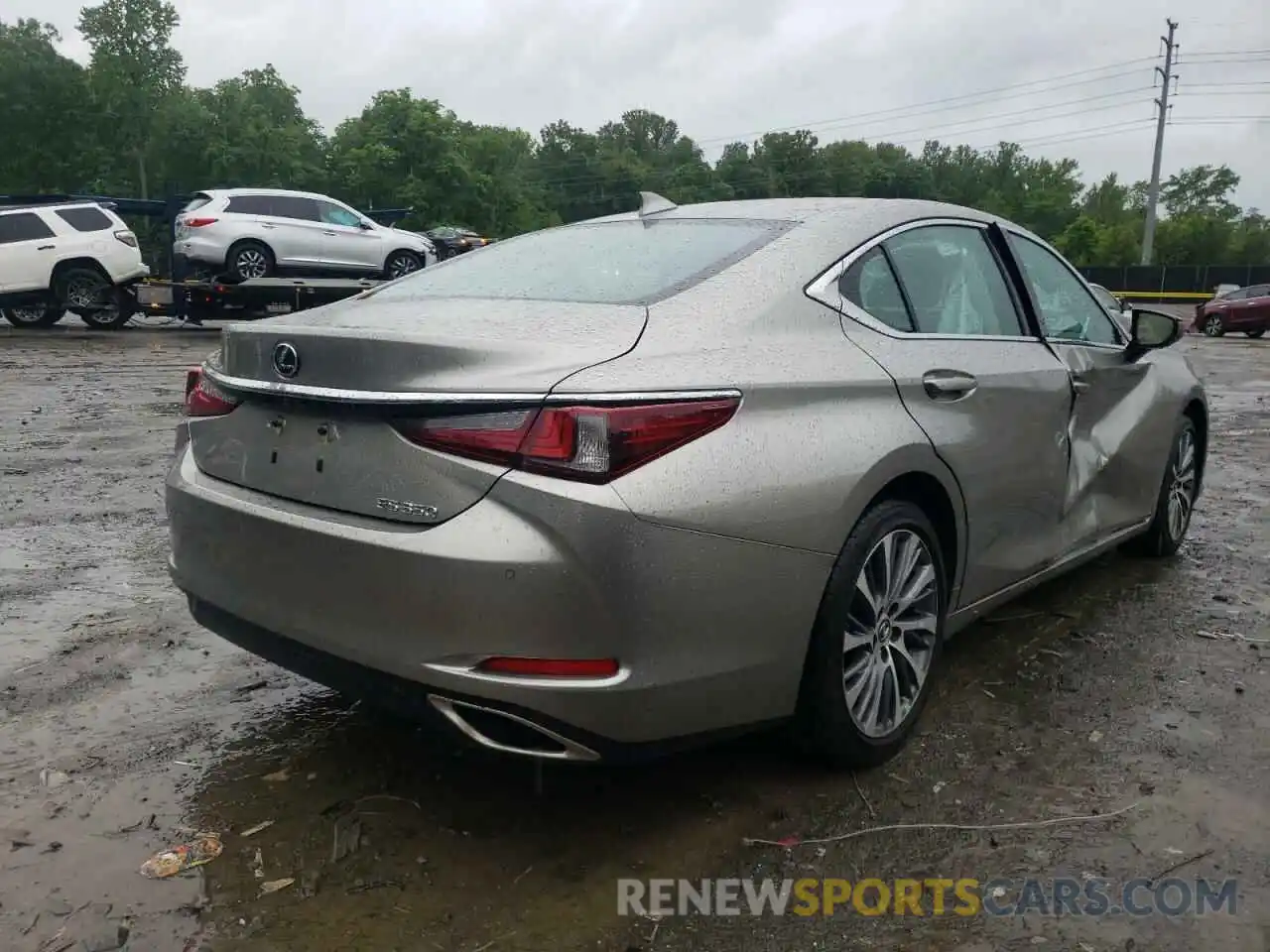 4 Photograph of a damaged car 58ABZ1B12KU050554 LEXUS ES350 2019