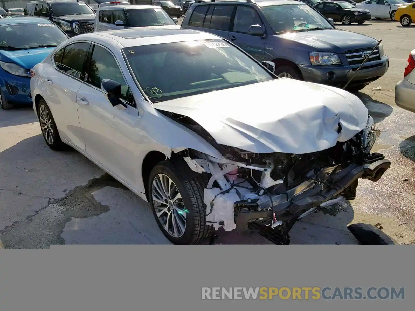 1 Photograph of a damaged car 58ABZ1B13KU004179 LEXUS ES350 2019