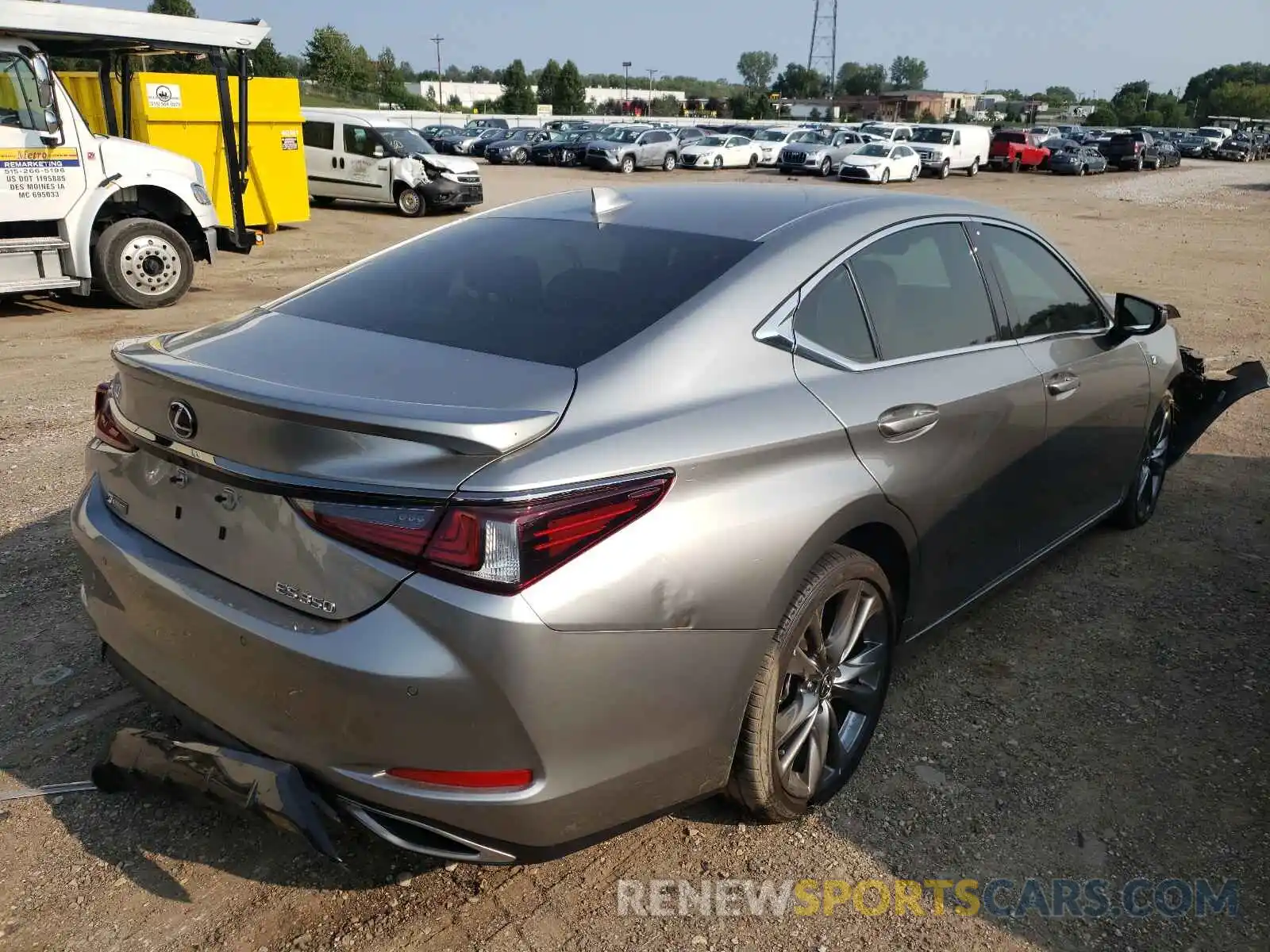 4 Photograph of a damaged car 58ABZ1B13KU009902 LEXUS ES350 2019