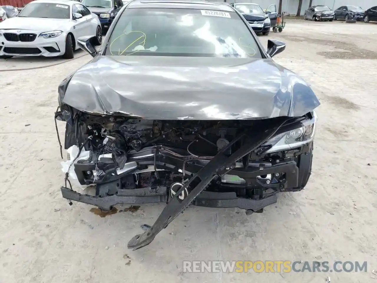 9 Photograph of a damaged car 58ABZ1B13KU010631 LEXUS ES350 2019