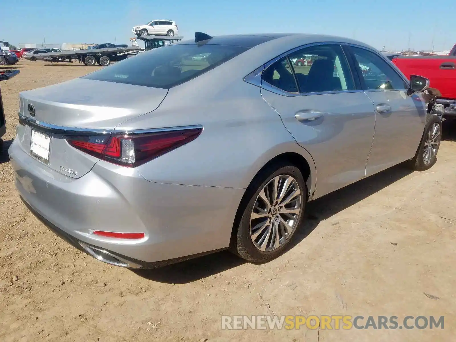 4 Photograph of a damaged car 58ABZ1B13KU011830 LEXUS ES350 2019