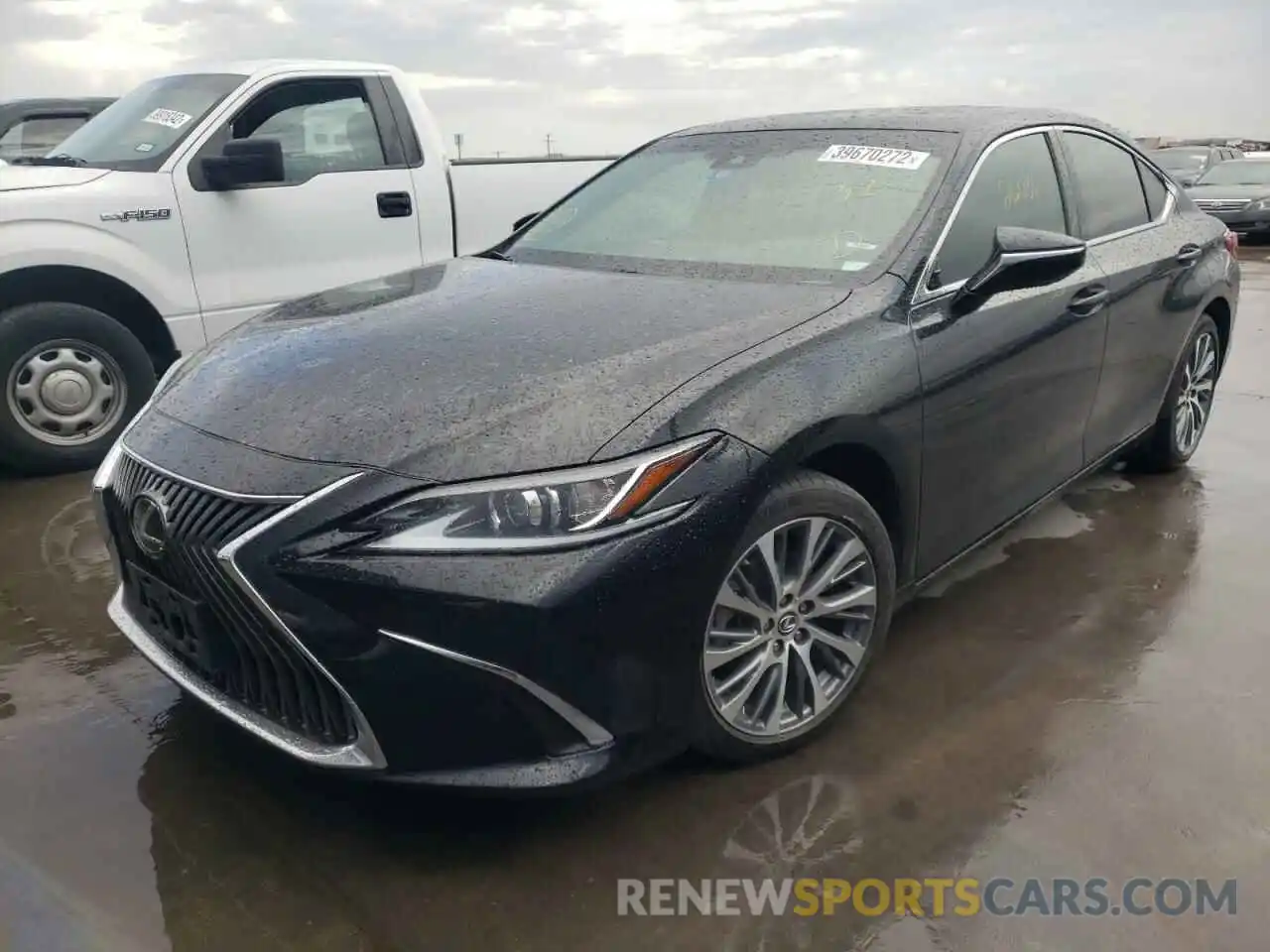 2 Photograph of a damaged car 58ABZ1B13KU015649 LEXUS ES350 2019