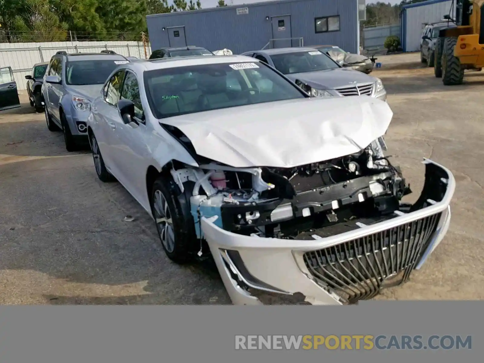 1 Photograph of a damaged car 58ABZ1B13KU018129 LEXUS ES350 2019