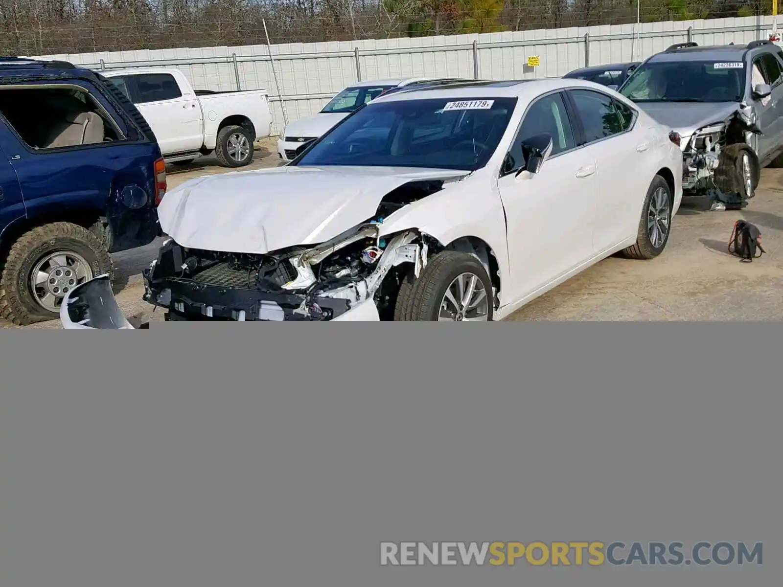 2 Photograph of a damaged car 58ABZ1B13KU018129 LEXUS ES350 2019
