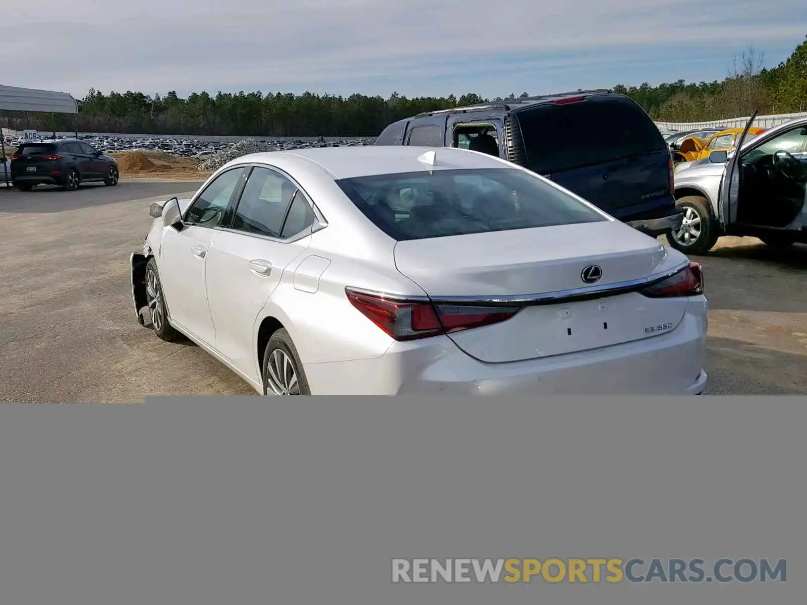 3 Photograph of a damaged car 58ABZ1B13KU018129 LEXUS ES350 2019