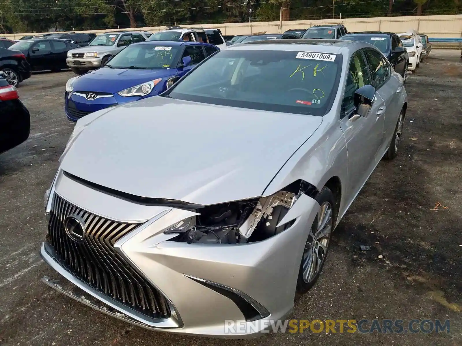 2 Фотография поврежденного автомобиля 58ABZ1B13KU018177 LEXUS ES350 2019