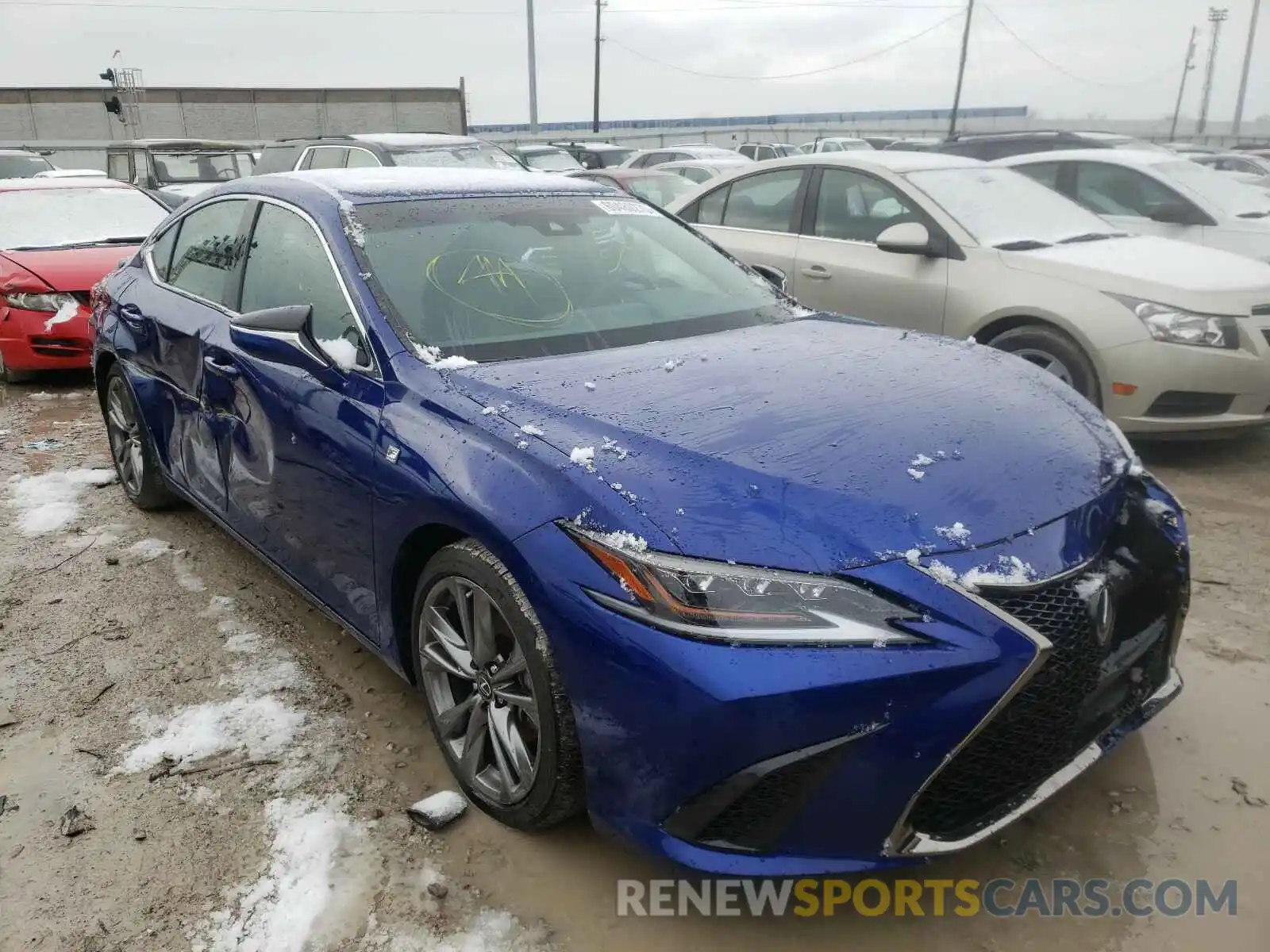 1 Photograph of a damaged car 58ABZ1B13KU019572 LEXUS ES350 2019