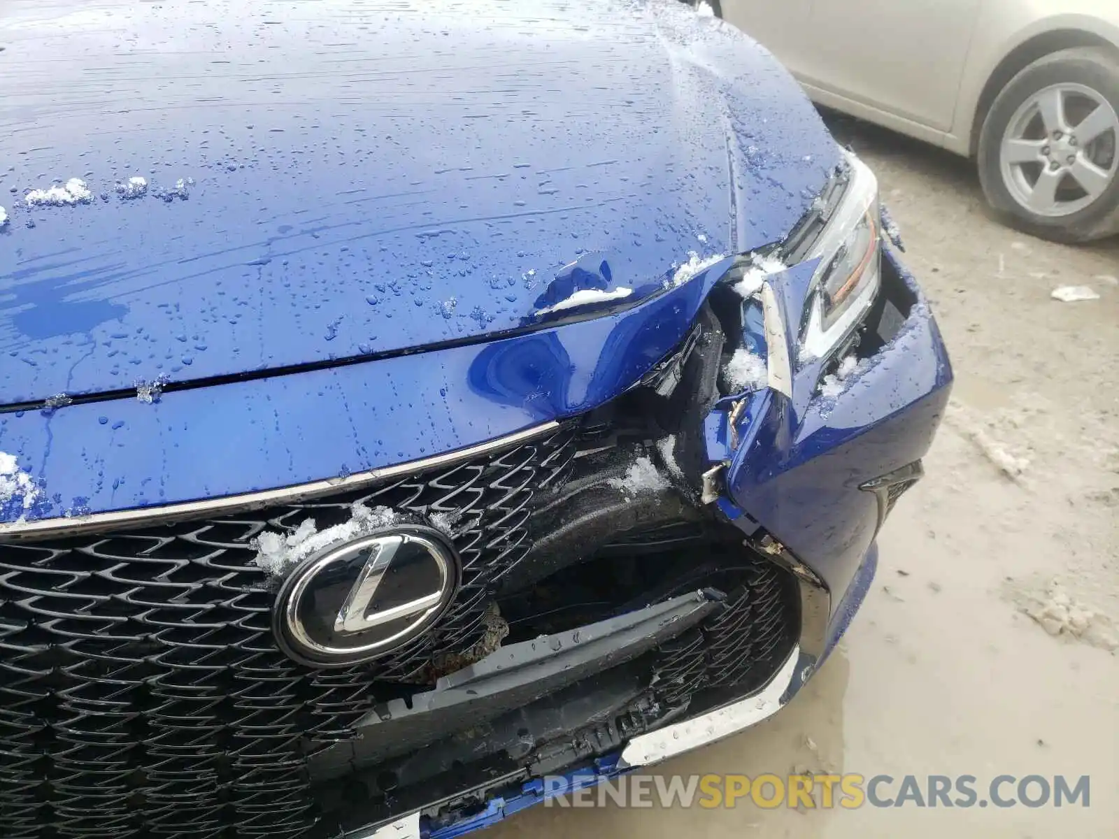 9 Photograph of a damaged car 58ABZ1B13KU019572 LEXUS ES350 2019