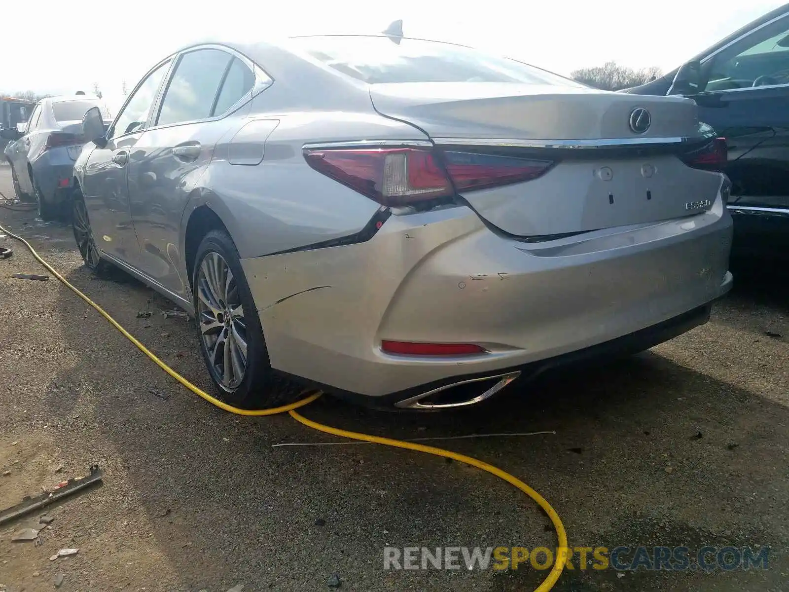 3 Photograph of a damaged car 58ABZ1B13KU020558 LEXUS ES350 2019