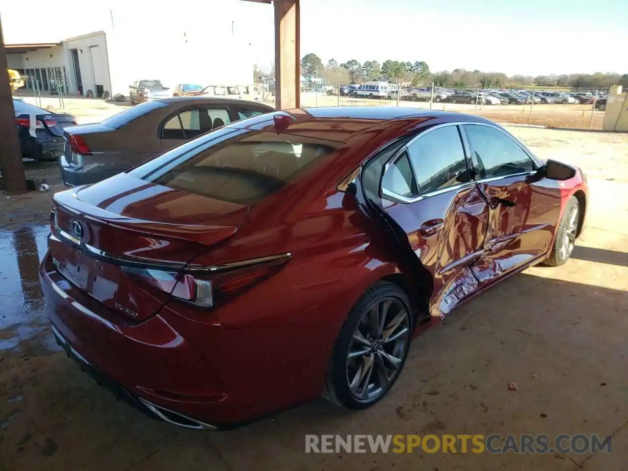 4 Photograph of a damaged car 58ABZ1B13KU022987 LEXUS ES350 2019