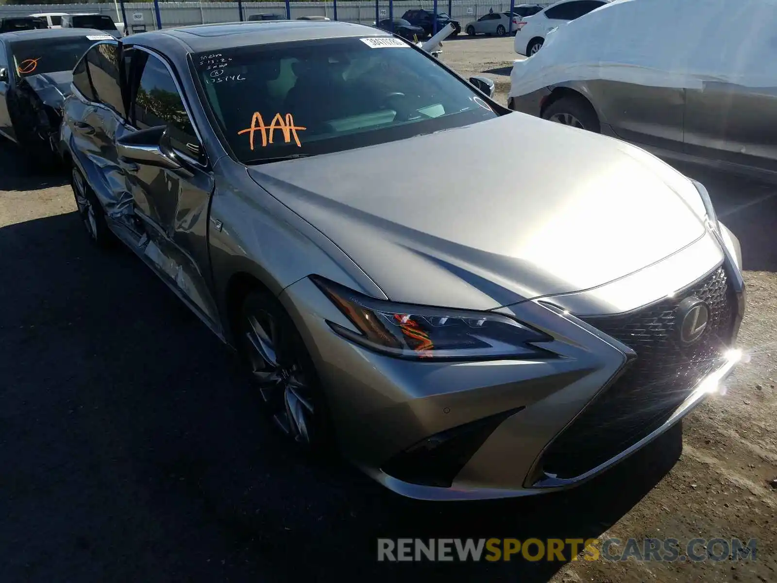 1 Photograph of a damaged car 58ABZ1B13KU023315 LEXUS ES350 2019